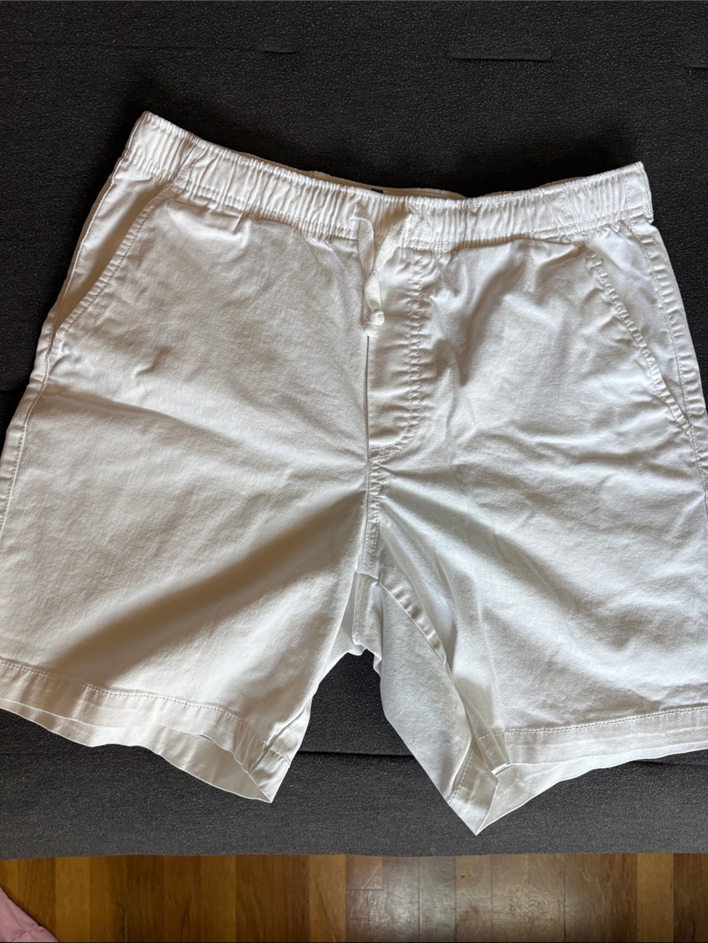 Old Navy Men’s White Elastic-Waist Cotton Hybrid Shorts
